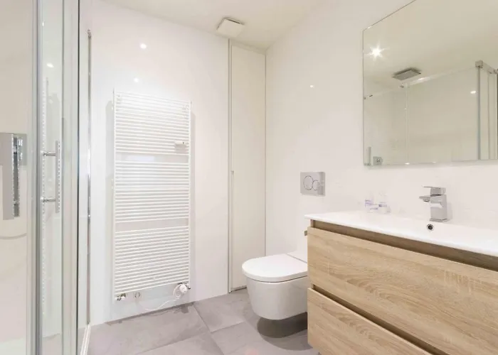 The Collection - River * San Sebastián